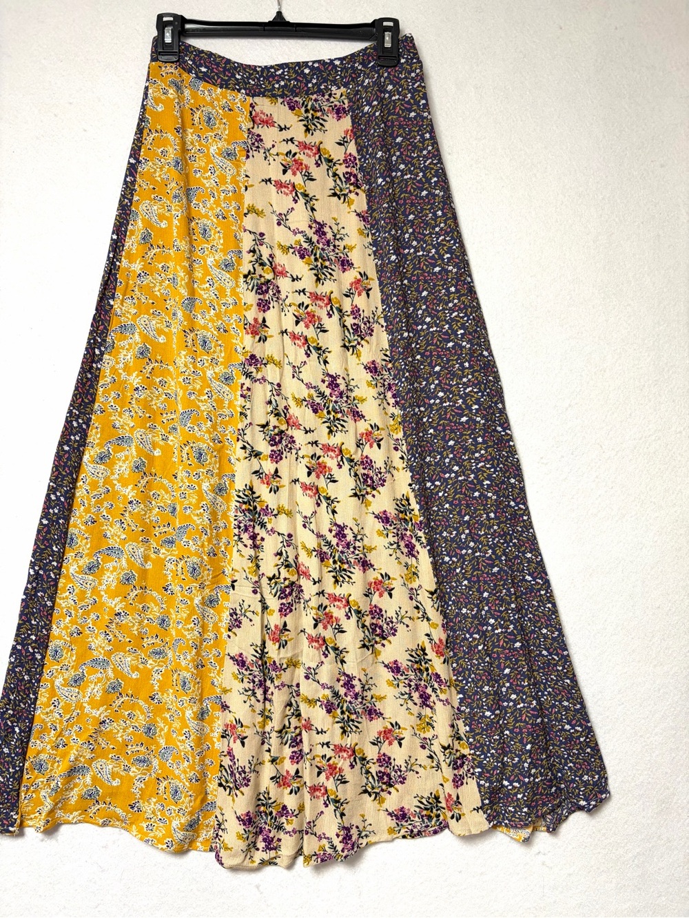 NATURAL LIFE
Valentina Maxi Skirt - Yellow
Cream Floral Boho Minimalist 
Size M - Picture 5 of 8